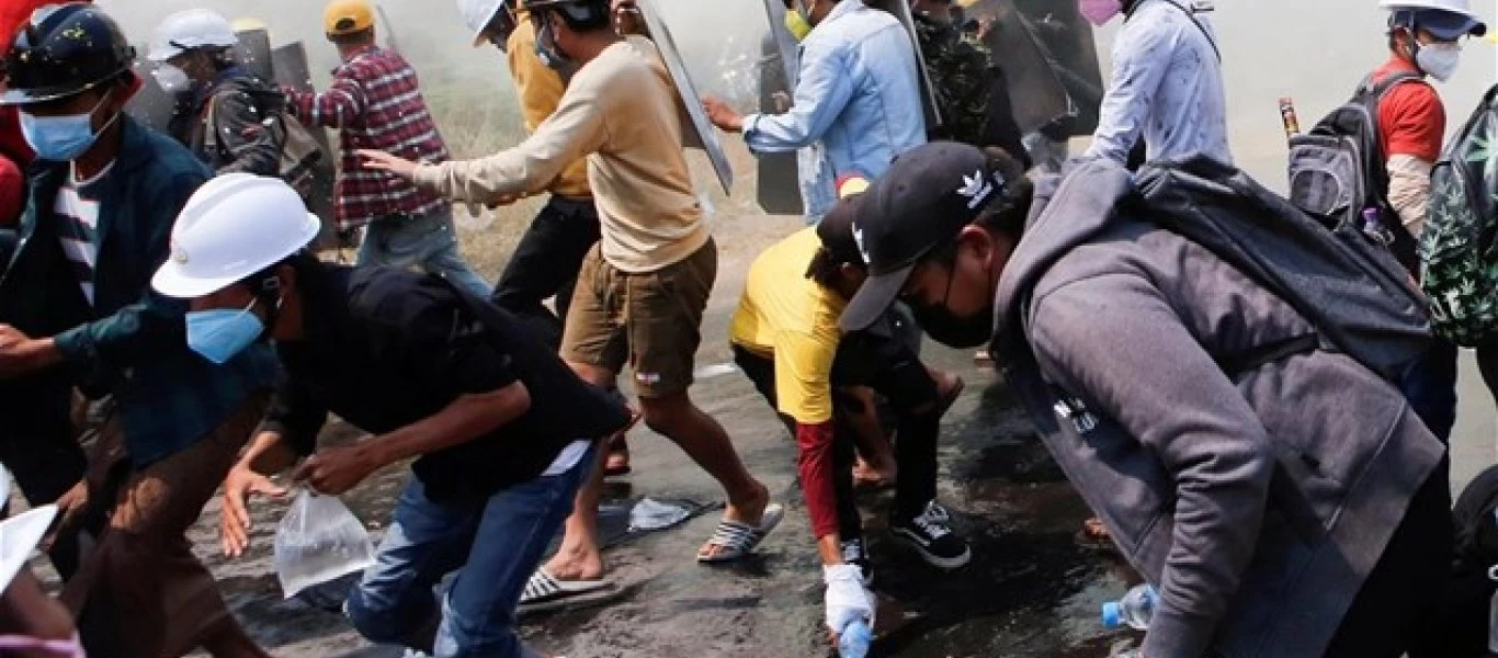 Μιανμάρ: 14 διαδηλωτές νεκροί σε συγκρούσεις